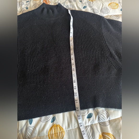 Banana Republic 100% Merino Wool High Neck Dolman Sleeve Black Sweater Sz Small - Picture 5 of 7
